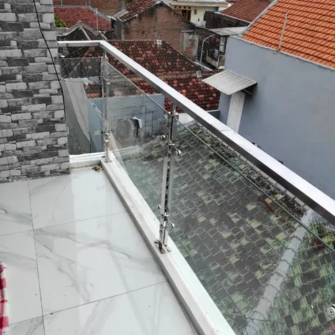 Railing Balkon Kaca Tempered